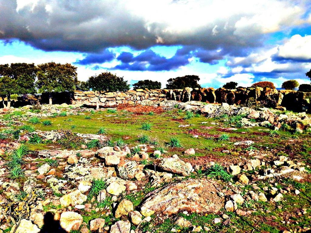 Chiaramonti Agriturismo Pentuma מראה חיצוני תמונה